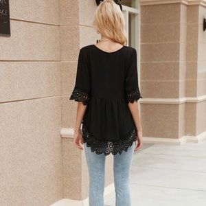 Black womens blouse.. Great condition.like new